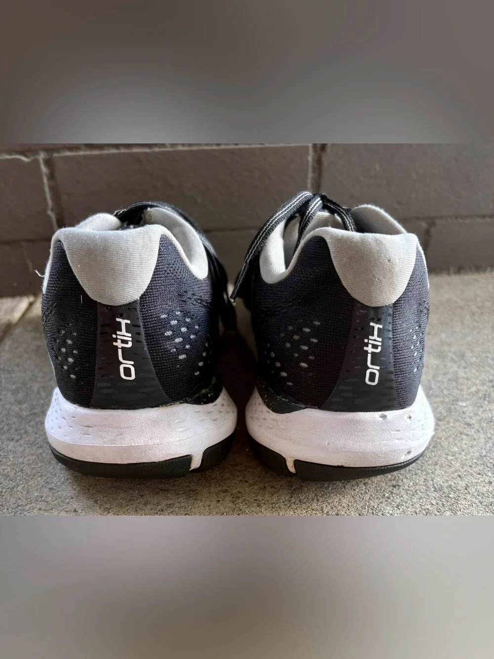 Karhu Ikoni Ortix Woman's  Black Athletic Running Shoes with White Midsole